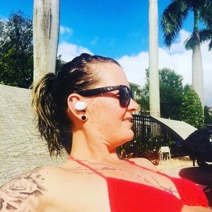 Meet your Posher, Charmen